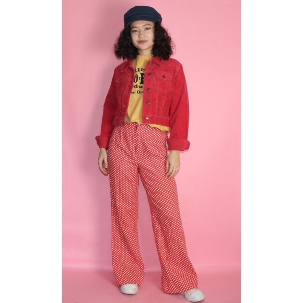 (36) vtg 70s high waisted red polka dot flare pants